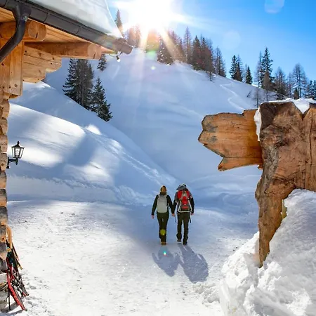 Berggasthof Loosbuehelalm *